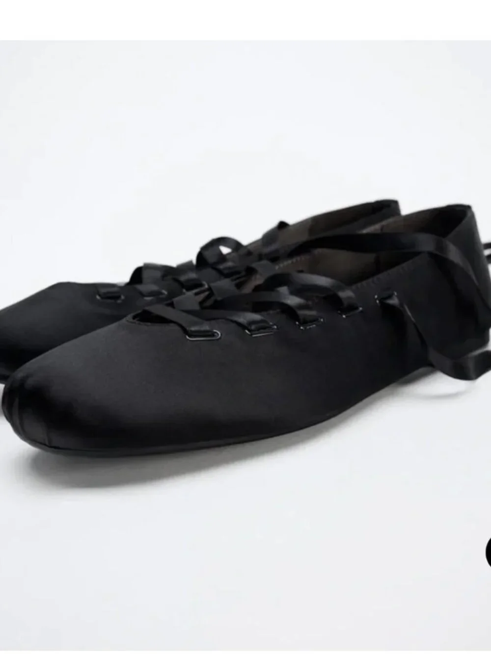 NWT Zara Tied Satin effect fabric ballet flats. Laces detail Black EU 36 US 6